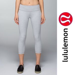 Lululemon Wunder Under Cropped Size 6